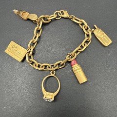 Avon Signed Vintage Charm Bracelet Gold Tone 6.5” C31