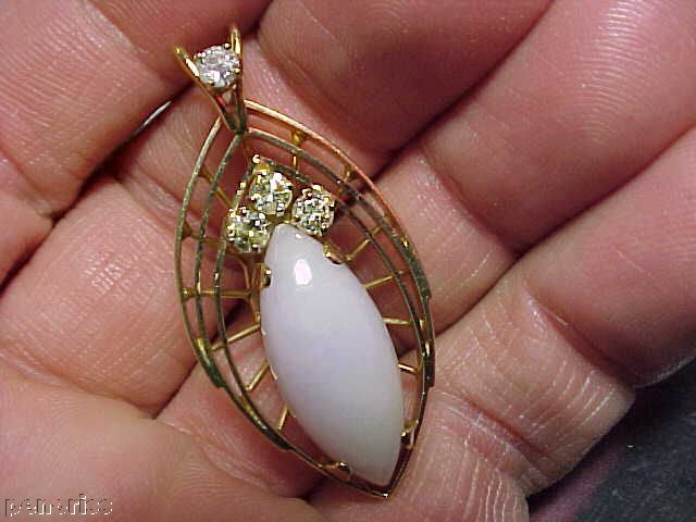 14K GOLD LAVENDER JADE & DIAMOND PENDANT VERY NICE MAKE OFFER