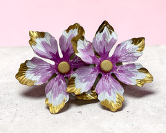 VTG Large Mod Purple enamel Gold-tone Flowers floral brooch 4″ Boho hippie