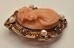 18K Gold Granulated Filigree Frame With High Relief Etruscan Revival Cameo
