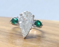 Platinum Vintage Engagement Ring 4.02ct. Natural Pear Shape Diamond I1-I