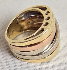 Vintage yellow white and pink 18k GOLD ring very heavy (16 g.) size 7
