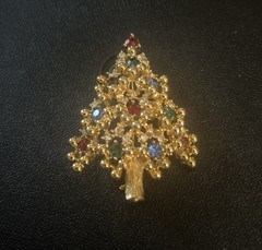 VINTAGE EISENBERG Gold Plated Red Blue Green Christmas Tree Brooch Pin 1950’s