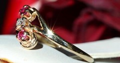 14k yellow gold 3-stone sz 6.25 ring 0.15ct natural diamond, treated ruby 1.3g