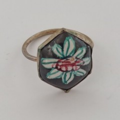 Vintage Persian Black Enamel Ring Flower Middle Eastern Art Mediterranean 7.25