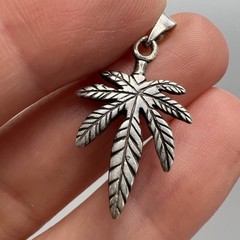 Vintage 925 Sterling Silver Leaf Pendant Marked, 3cm, 1.73g