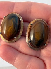 Vintage Faux Tiger Eye Seleni Gold Tone Clip Earrings Chunky Honey Brown Swirl
