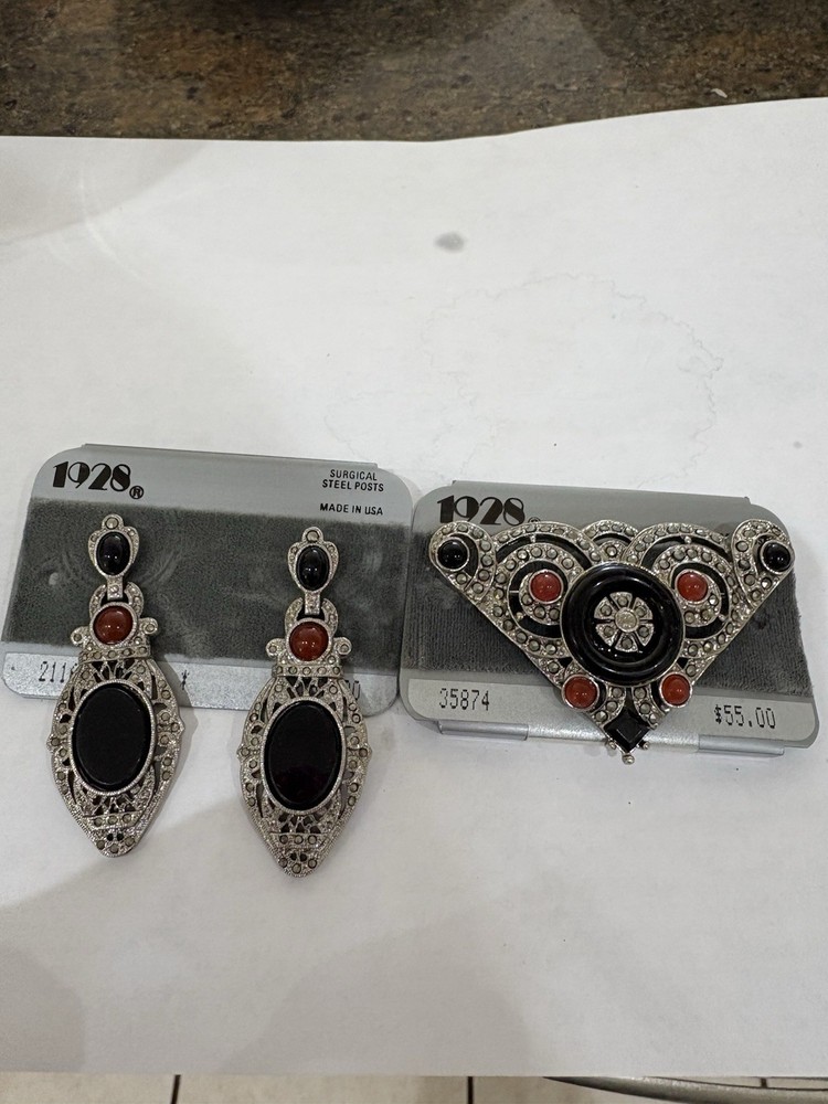 1928 Vintage Large Glitzy Earrings and Brooch