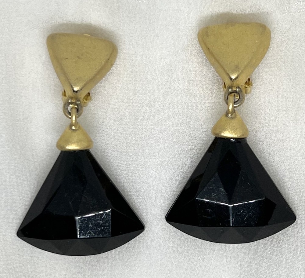 Vintage Signed Erwin Pearl Black Lucite Dangle Clip On Earrings Brushed Gold