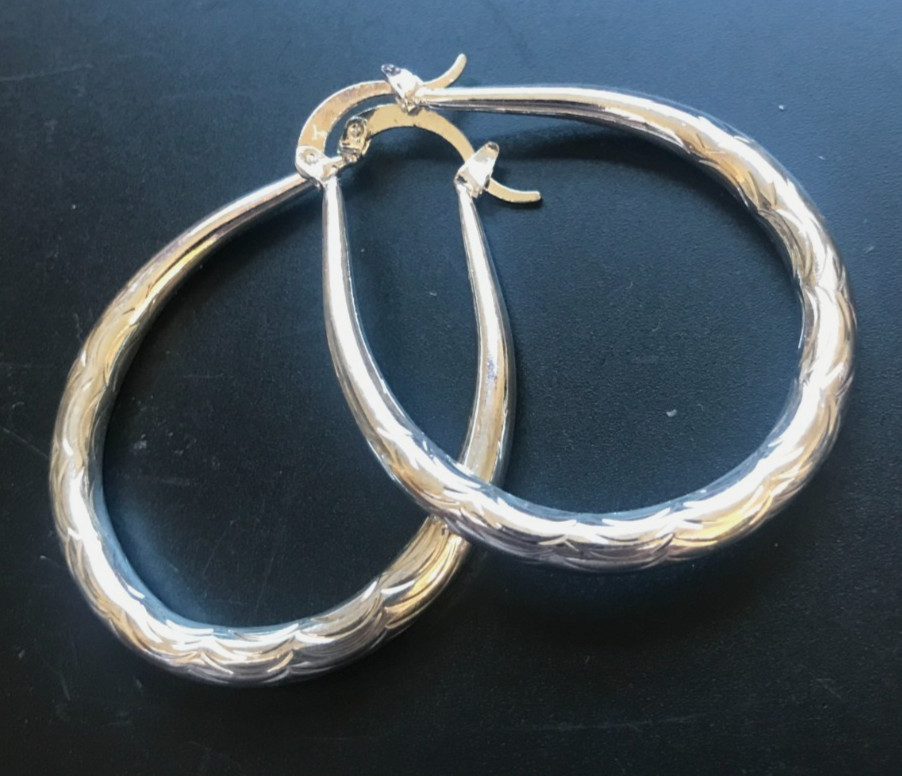 SILVERTONE OVAL HOOP PATTERENED PIERCED EARRINGS