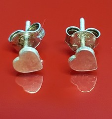VTG Heart Stud Earrings 0.25in Silver Lightweight Everyday Wear Dainty READ
