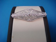 ANTIQUE ART-DECO DIAMOND FILIGREE BROOCH-PENDANT CIRCA 1920S 45MM OR 1.7 INCH
