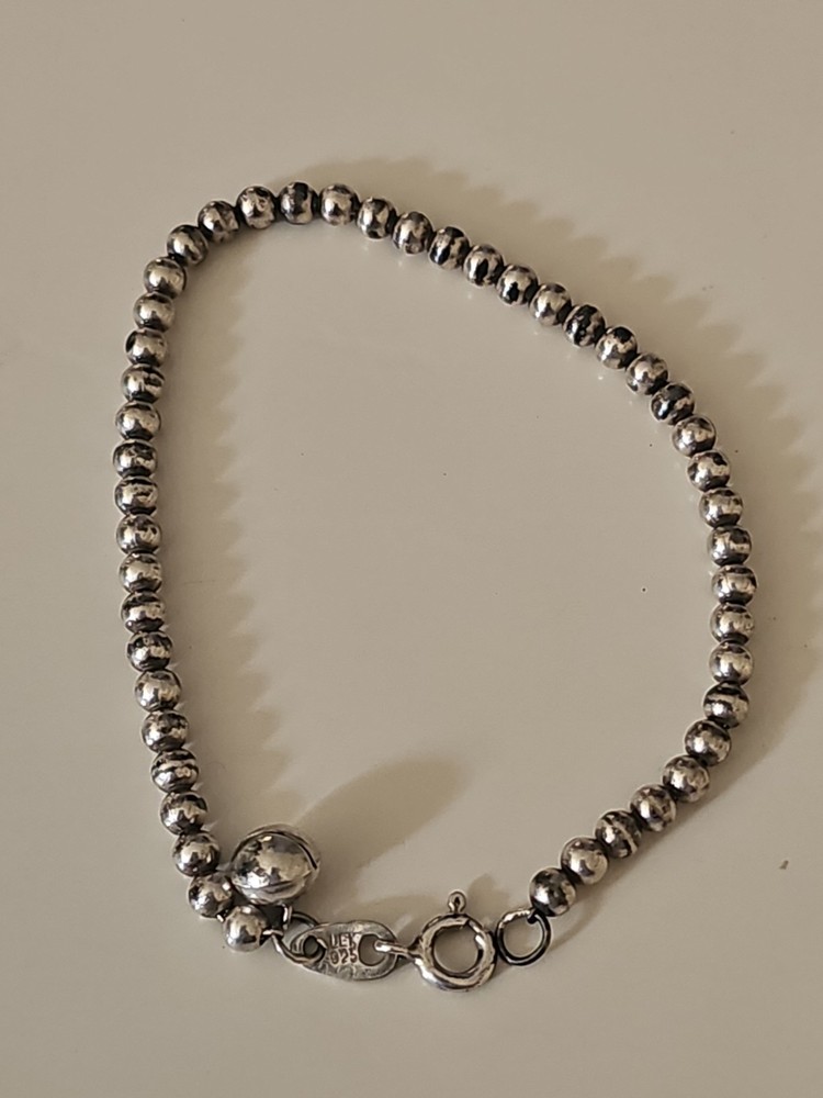 Vtg 7″ LEX 925 Silver Navajo Pearl Bracelet Silver Bell Charm 7.17g
