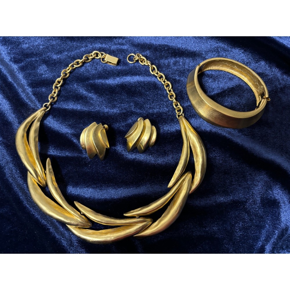 Vintage Matte Gold Abstract Stem Choker Necklace Bracelet Earrings Set 90’s