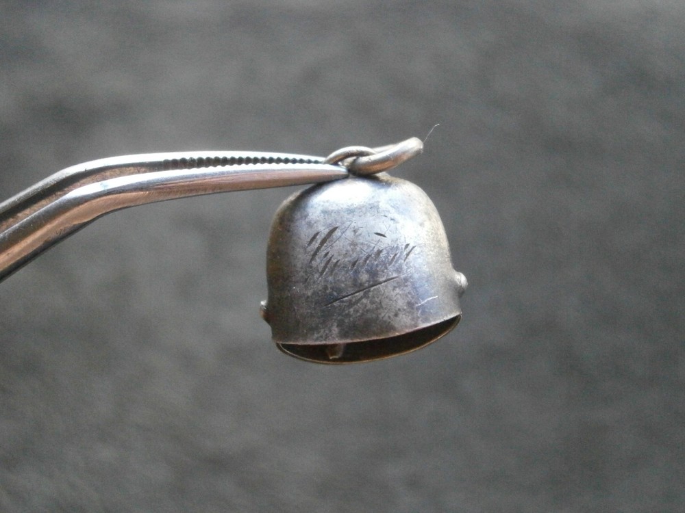 Geneva (?) Cow Bell Nice Tinkle Vintage Silvertone Bracelet Charm Pendant 1.6g