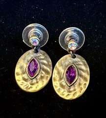 Antique Victorian Style Pendant And Earrings In Hammered Gold Tone Rhinestones