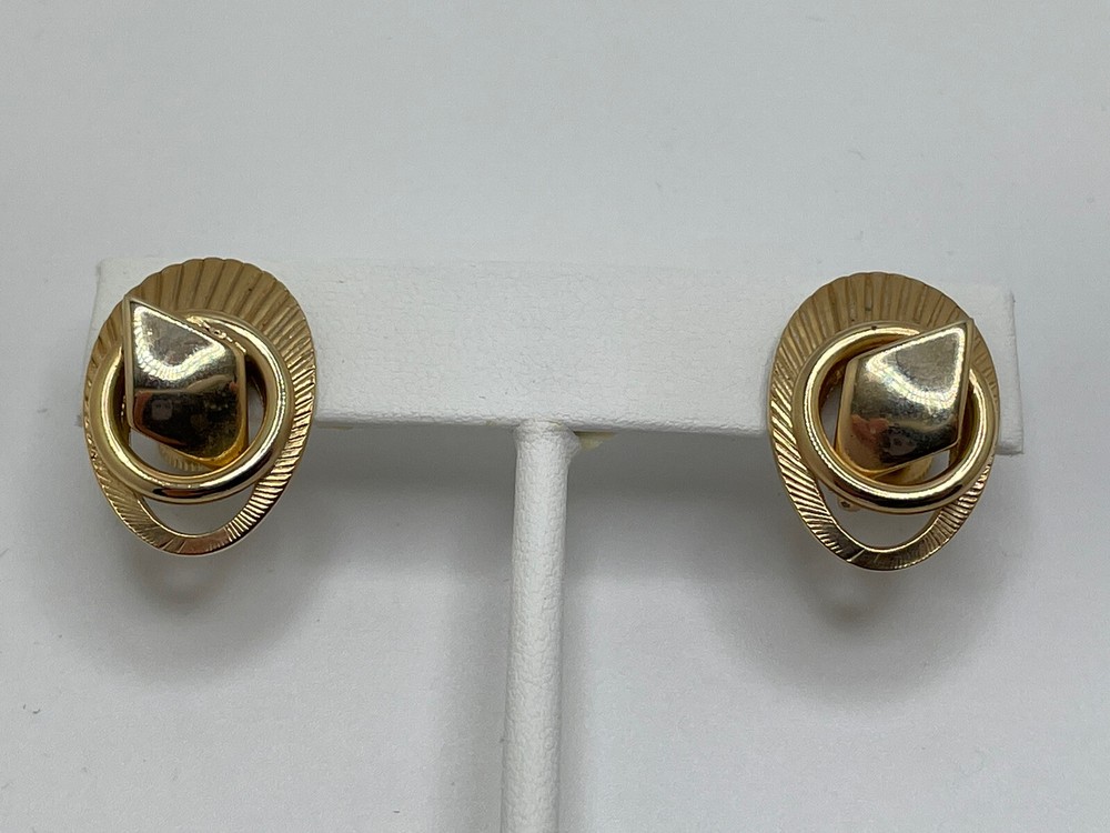 Vintage Signed Alice Gold Tone Circle Screw Back Earrings 3D 80s