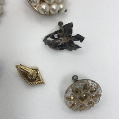 Vintage Singles Mismatched Clip On Earrings Lot MCM Some signed / No Brand