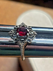 Vintage AVON NV Nevada Silver 925 AMETHYST Ornate Filigree GOTHIC RING sz 8