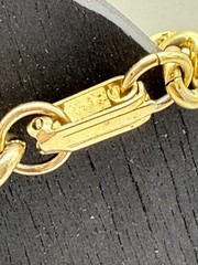 Vintage Gold Tone Women’s Bowling Charm Bracelet. 6.25in 15.9cm Fold Over Clasp