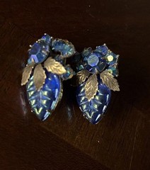 Vintage Blue Green Peacock Rhinestone Gold Carved Leaf JULIANA D&E EARRINGS