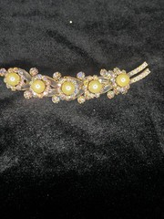 DeLizza And Elster D&E Juliana Pearl & Aurora Borealis Rhinestone Leaf Brooch
