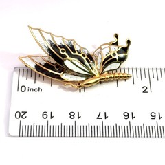 18k Stamped Yellow Gold White & Black Enamel Butterfly Brooch Pin
