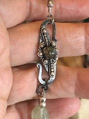 24. Vintage 925 Sterling Faceted Prehnite Beads Carved stone Pendant Necklace
