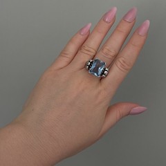 Vintage 18K White Gold Plated Blue Stone Two Tone Band Ring Size 9