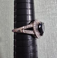 925 Sterling Silver Black Onyx Ring Halo Vintage Style Size 8 CZ Accents
