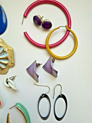 VTG. 70’s- 80’s Pierced Earring Lot of 14 Pair FUNKY Fun COLORFUL Enamel Metal