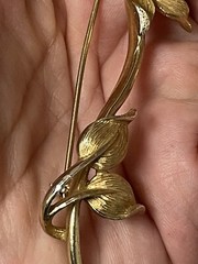 Vintage Signed FRANCOIS Long stem Rhinestone Flower Brooch Pink Gold-tone READ
