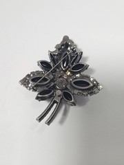 Vintage Verified #243 Juliana D &E Jet Black Leave Rhinestone Brooch Pin