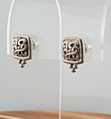 VTG 925 SD Square Stud Earring 0.5in Sterling Silver 2g Artisan Scroll Tile Bead
