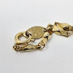 Vintage Trifari Gold Tone Elongated Link Chain Necklace 1980s 1990s
