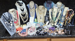 Estate Jewelry Lot 537 pc Signed Unsigned 32 lbs. Vintage to Now Jewelry Lot 21