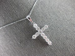 ESTATE 1.03CT DIAMOND 14KT WHITE GOLD 3D CLASSIC ROUND CROSS FLOATING PENDANT
