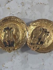 Authentic Vintage Chanel Season 28 Faux Pearl Gold Tone Clip On Earrings France