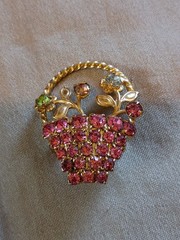 Beautiful Vintage Uranium Glass and Rhinestone Flower Basket Brooch.
