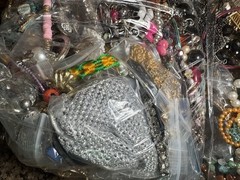 ~19 Lbs Lot ALL CRAFT Repair UNTESTED Junk Jewelry Pieces Parts Beads Earrings