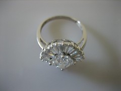 STUNNING VINTAGE 14K WHITE GOLD BAGUETTE BALLERINA RING SIZE 8