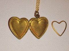 Antique Edwardian Sweetheart C-Clasp Bow Locket & Heart Necklace Lot – As-Is