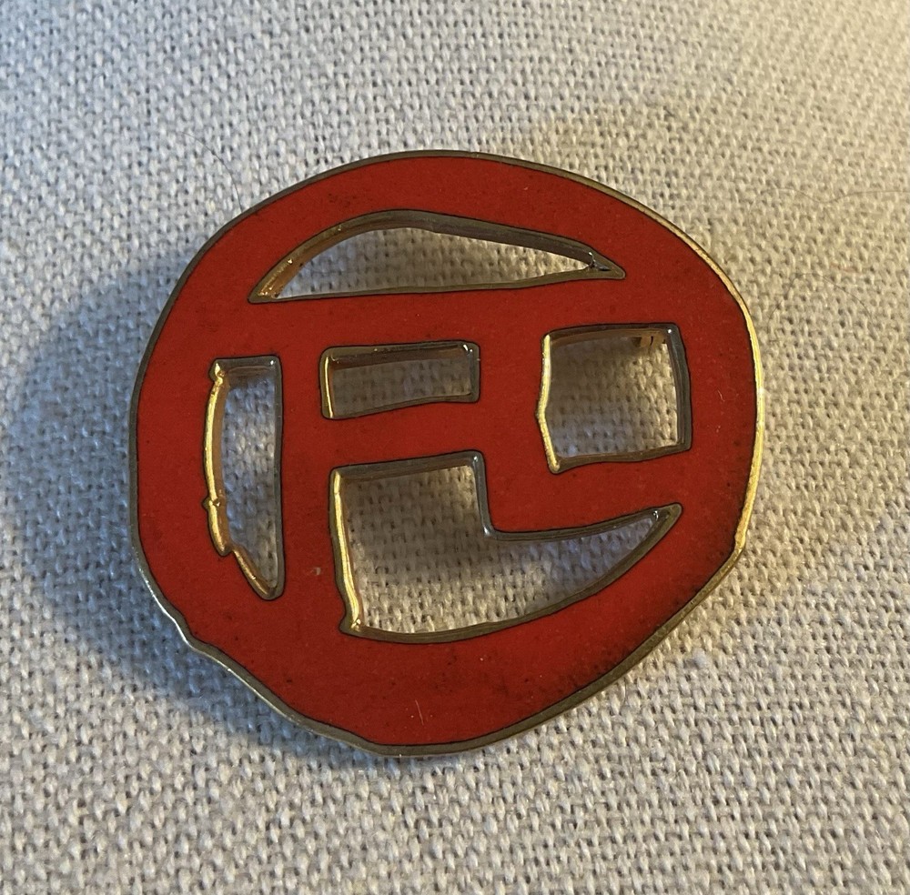 metropolitan museum of art mma toulouse lautrec enamel brooch red gold tone