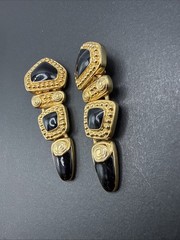 Erwin Pearl Vintage Dangle Gold Tone Black Enamel Clip On Earrings J6a