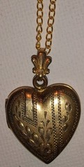 Antique Edwardian Sweetheart C-Clasp Bow Locket & Heart Necklace Lot – As-Is