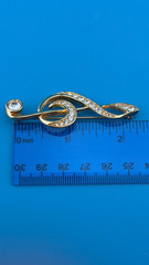 Swarovski Swan Signed Brooch/Pendant Treble Clef 925 Chain Earrings Music Set
