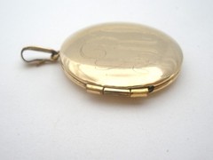 Marathon Co 14K Gold Filled Locket Pendant Picture Photo Vintage 1/20 GF ARW AWR