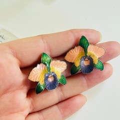 VTG Cloisonne Orchid flower earrings enamel chunky pierced Secret Garden Chic