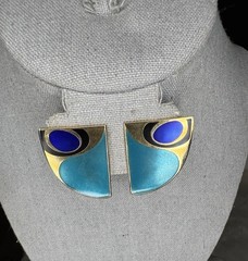 Vintage Earrings Signed Samuel Huang Pierced Blue And Gold Tone Peacock Blue
