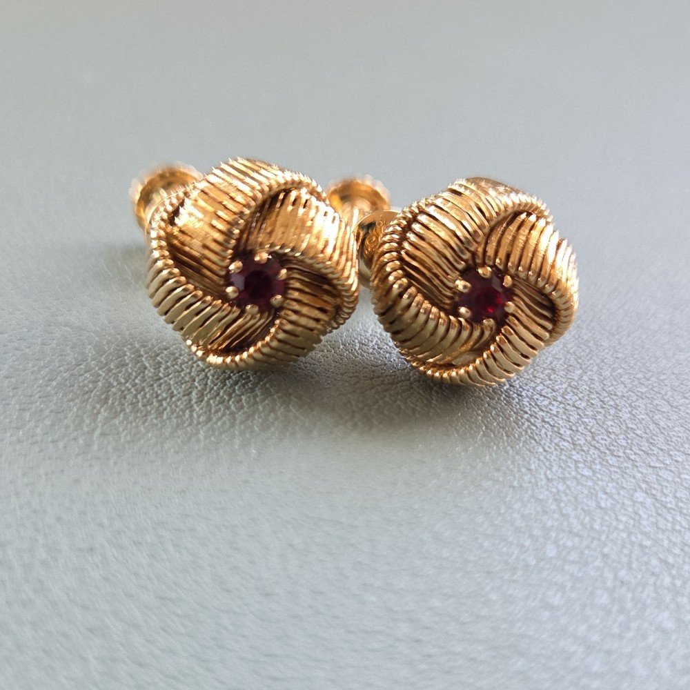 Adorable 1970 Vintage Goldmime Knotted Rope Clip On Earrings Ruby Stone